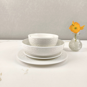 طقم أطباق عشاء من البورسلين الفاخر الأبيض بنقش بارز للمطاعم والفنادق، أطباق جانبية من السيراميك بتصميم مخصص من مصنع صيني للبيع بالجملة - Product Image 5