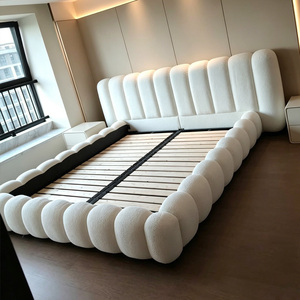 <span class=keywords><strong>Letto</strong></span> imbottito Sherpa Boucle con testiera a bolle, struttura <span class=keywords><strong>letto</strong></span> moderna trapuntata a onde, <span class=keywords><strong>letto</strong></span> di lusso color crema <span class=keywords><strong>per</strong></span> camera da <span class=keywords><strong>letto</strong></span> principale - Product Image 2