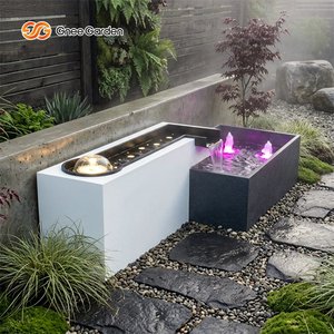 Fontaine d'eau moderne en acier galvanisé, résistante aux intempéries, de luxe, avec taille personnalisable pour une utilisation en extérieur dans le jardin - Product Image 1