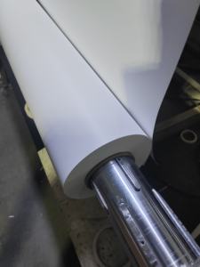 Rouleau de vinyle PVC 120G, imprimable à l'encre éco-solvant, <span class=keywords><strong>poster</strong></span> brillant/mat, rouleau de vinyle auto-adhésif - Product Image 5