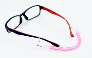 Venta al por mayor <span class=keywords><strong>de</strong></span> gafas <span class=keywords><strong>de</strong></span> sol <span class=keywords><strong>de</strong></span> moda para mujer, gafas <span class=keywords><strong>de</strong></span> sol elásticas <span class=keywords><strong>de</strong></span> plástico <span class=keywords><strong>de</strong></span> <span class=keywords><strong>colores</strong></span> decorativas para lectura, cuerdas y cadenas - Product Image 3