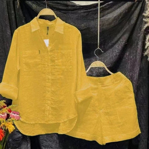 Ensemble chemise et jupe décontractés blancs pour femmes, couleur unie, tailles S, M, L, XL, XXL, pour la mode printemps-été - Product Image 4