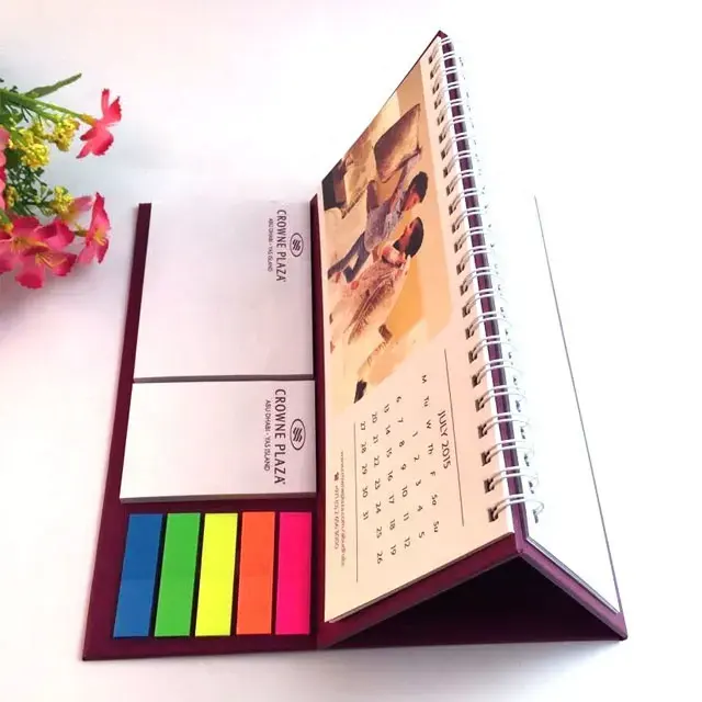Gute Qualität Großhandel benutzerdefinierte Kunstpapier-Brett Offest Druck-Schreibtisch-Kalender mit Aufkleber-Notiz