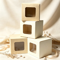 Boîte cadeau rigide en papier kraft avec fenêtre et gaufrage pour petits jouets, poupées et tasses, emballage carré transparent en PVC