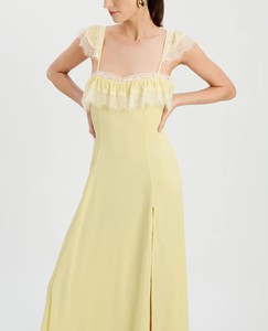 Vestido Midi Asimétrico con Encaje, Transpirable, Lavable, Antiestático, en Amarillo Canario - Product Image 2