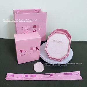 Scatola Ottagonale Rosa Co-Branded in Ferro e Cartone per Collane e <span class=keywords><strong>Orecchini</strong></span> - Product Image 4