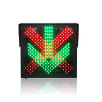 Signalisation à haute luminosité 200 mm 300 mm avec croix rouge et flèche verte pour station de péage, station d'arrêt, parking, alimentée par le réseau électrique, 80 000 heures de fonctionnement