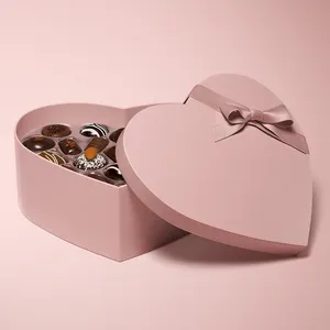 Пользовательский логотип, крышка в форме сердца и Базовая коробка, пригодная для вторичной переработки шоколадных конфет, Золотая фольга, тисненая матовая жесткая бумажная подарочная коробка