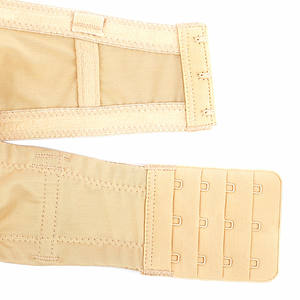 Sujetador inalámbrico Solf de encaje de talla grande con silicona antideslizante, tirantes ajustables, suave, con varillas laterales, adhesivo invisible y transpirable. - Product Image 5