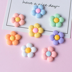 Breloques en résine en forme de fleurs pour bijoux DIY, boucles d'oreilles, colliers, accessoires colorés en forme de tournesol, artisanat, coques de téléphone, décoration de chaussures - Product Image 3
