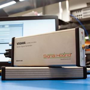 Générateur de signal VSG60A, plage de fréquences RF 50 MHz à 6 GHz, amplitude -55 dBm +7, instrument de mesure électronique VSG60A 6 GHz Vec - Product Image 6