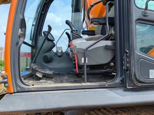 รถขุดตีนตะขาบ Doosan DX300LC ปี 2022 มือสอง เครื่องยนต์ Cummins ปั๊มเกียร์ Kawasaki มอเตอร์ เกียร์ Eaton ชุดควบคุม PLC-Core อะไหล่หลัก 3m Enerpac - Product Image 3