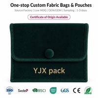 Pochette à bijoux personnalisée en velours vert foncé avec rabat à bouton-pression 12,5x9cm, bordure surjetée, sac en velours, OEM, MOQ 100