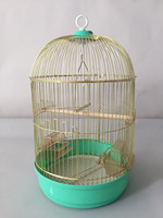Cage à oiseaux durable portable en gros d'usine Cage à canaris en métal de couleur personnalisée pour l'intérieur et l'extérieur Assemblage facile à nettoyer