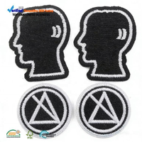 Écussons en tissu à transfert thermique écologiques, étiquettes textiles en sergé lavables personnalisées avec logo de marque sur mesure