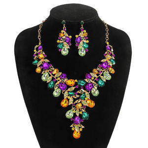 طقم مجوهرات كرنفالي أنيق مرصع بالأحجار الكريمة، قلادة كبيرة فاخرة مع أقراط، إكسسوارات ملونة ولامعة للنساء في العطلات والحفلات - Product Image 5