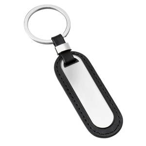 Portachiavi in Pelle con Placca Ovale, Anello in Metallo Nero e Design Cucito - Product Image 1