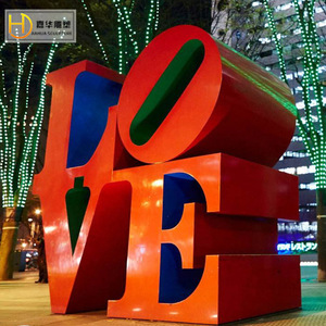 Escultura de acero inoxidable con diseño de letras de amor Jia Hua, decoración geométrica para exteriores con montaje en suelo. - Product Image 2