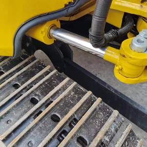 Excavadora hidráulica usada Komatsu PC30 de Japón, excavadora de orugas de segunda mano con motor central y componentes de bomba - Product Image 5