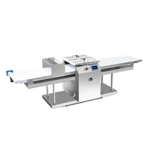 เครื่องทำครัวซองต์อัตโนมัติเต็มรูปแบบของ Lianfu Industrial อุปกรณ์เบเกอรี่เชิงพาณิชย์ เกรดอาหาร ทำจากสแตนเลสคุณภาพสูง - Product Image 3