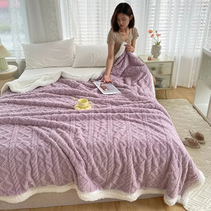 Vente chaude couverture corail flanelle canapé couverture couverture sieste bureau climatisation petites couvertures pour lits - Product Image 2
