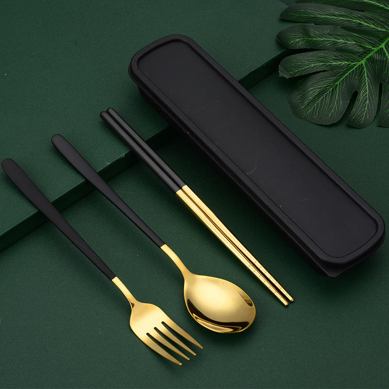 Ensemble trois pièces noir et or (fourchette + cuillère + baguettes + boîte