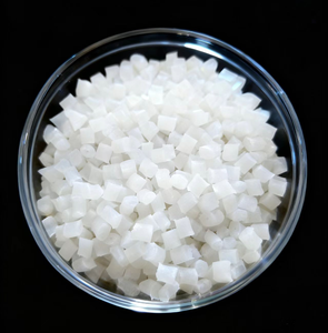 Sửa đổi Trắng <span class=keywords><strong>PBT</strong></span> + 30% GF hạt nhựa tác động <span class=keywords><strong>modifier</strong></span> cho hóa chất phụ trợ đại lý dự án nhựa ghép maleic đúc - Product Image 1