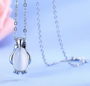 Silver Jewelry Wholesale Zinc Alloy Cute Cat Eye Stone Penguin Necklace