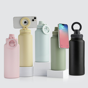 Frasco de acero inoxidable de doble pared de diseño moderno de 32oz con botella de agua deportiva aislada con pajita para senderismo y ciclismo - Product Image 4