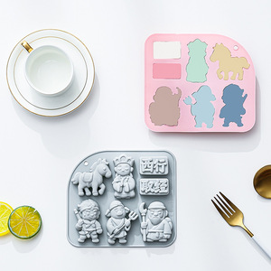 Moldes de Silicona Antiadherentes con Diseño de Rey Mono, Reutilizables, de Grado Alimenticio, Lindos Moldes Magnéticos de Silicona para Chocolate, Dulces y Hielo - Product Image 2