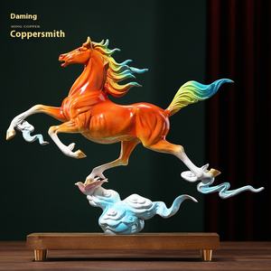 زخارف نحاسية للأحصنة الطائرة ، مشغولات يدوية معدنية ، ديكور حصان لغرفة المعيشة ومكتب الشركة المحفور - Product Image 4