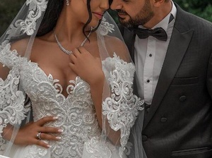 S1282Q <span class=keywords><strong>2022</strong></span> Popular <span class=keywords><strong>de</strong></span> un hombro con cuello en V Sexy <span class=keywords><strong>novia</strong></span> boda <span class=keywords><strong>de</strong></span> alta calidad encaje hueco cola vestido <span class=keywords><strong>de</strong></span> <span class=keywords><strong>novia</strong></span> - Product Image 3