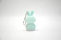 Porte-clés en silicone avec veilleuse cadeau promotionnel lapin porte-clés en silicone porte-clés en gros personnalisé