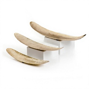 Plateau à chocolat doré de luxe, fait main, nouveau, très demandé, élégant et classique. - Product Image 1
