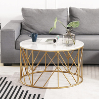 Table basse de salon de luxe moderne en métal doré avec plateau en marbre et panneau en bois pour salon