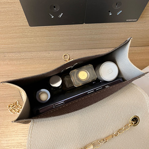 Bolsos de Mano de Diseño Nuevo 2026, Tendencias de Moda de Alta Gama, Bolsos de Mano de Cuero PU Tejido para Mujer - Product Image 2