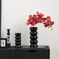 Vase de table en céramique art déco, ornement décoratif au design floral simple et à la mode pour nouvelle maison, maison côtière