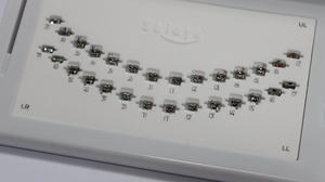 Suporte ortodôntico auto-ligante, materiais ortodônticos para uso dentário, suporte auto-ligante - Product Image 2