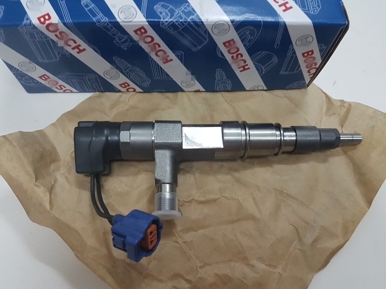 common rail injector 0445120095 23670-E0243 injector for Toyota Hino injector nozzle 0445120095 23670-E0243 23670E0243