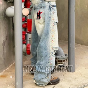 Pantalon en jean délavé sur mesure pour homme, coupe ample, avec rivets et strass, qualité supérieure, vente en gros - Product Image 3