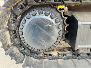 Excavatrice sur chenilles d'occasion 330BL en excellent état, cabine propre, moteur diesel, pompe hydraulique, modèle 2024, VENTE CHAUDE, bon état - Product Image 4