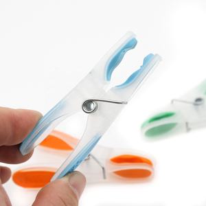 Pinces à <span class=keywords><strong>linge</strong></span> multifonctionnelles en plastique, clips robustes, pinces à <span class=keywords><strong>linge</strong></span> résistantes au vent, pinces à <span class=keywords><strong>linge</strong></span> en plastique avec poignée en caoutchouc souple - Product Image 2