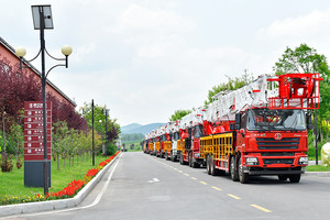 Nhà máy trực tiếp API 4F đơn vị flushby Chất lượng cao, giàn dịch vụ nhanh chóng, giàn khoan làm việc cấp 40ton 60ton - Product Image 5