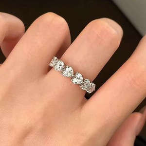 Anillo de banda SGARIT de plata 925 con diamantes cultivados en laboratorio en forma de corazón, estilo eternidad, fila completa de gemas en forma de corazón para mujer - Product Image 1