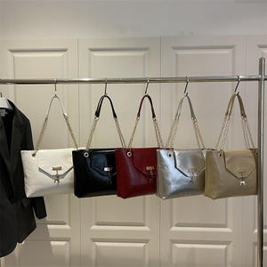 Meilleure vente sac de grande capacité 2025 2026 à la mode personnalisé chaîne sac à bandoulière femmes travail sac fourre-tout - Product Image 6