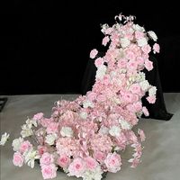 Décoration de scène de mariage de luxe faite à la main en soie artificielle : cascade de roses, rangée de fleurs, chemin de table, toile de fond, arches murales