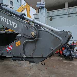 Excavateur Volvo 480 d'occasion avec peinture originale 48 tonnes, moteur à faible durée de fonctionnement et composants de la pompe inclus à la vente - Product Image 5