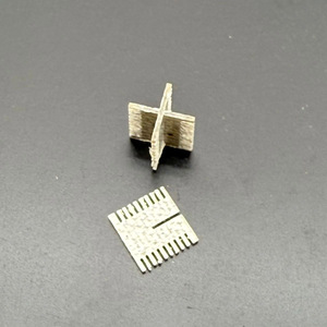 Placa Aislante de Mica con Orificios para Aplicaciones de Alta Temperatura, Diseño de 8 Brazos - Product Image 4