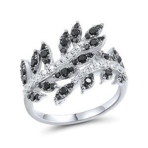 Anello con Design a Foglia, Anello Classico da Donna - Product Image 1