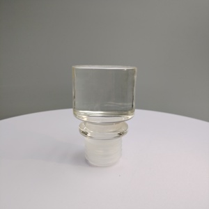 Nouveau design, <span class=keywords><strong>prix</strong></span> de gros, bouchon de bouteille en verre vide pour vodka, liqueur, vin, avec vente en <span class=keywords><strong>vrac</strong></span> - Product Image 1